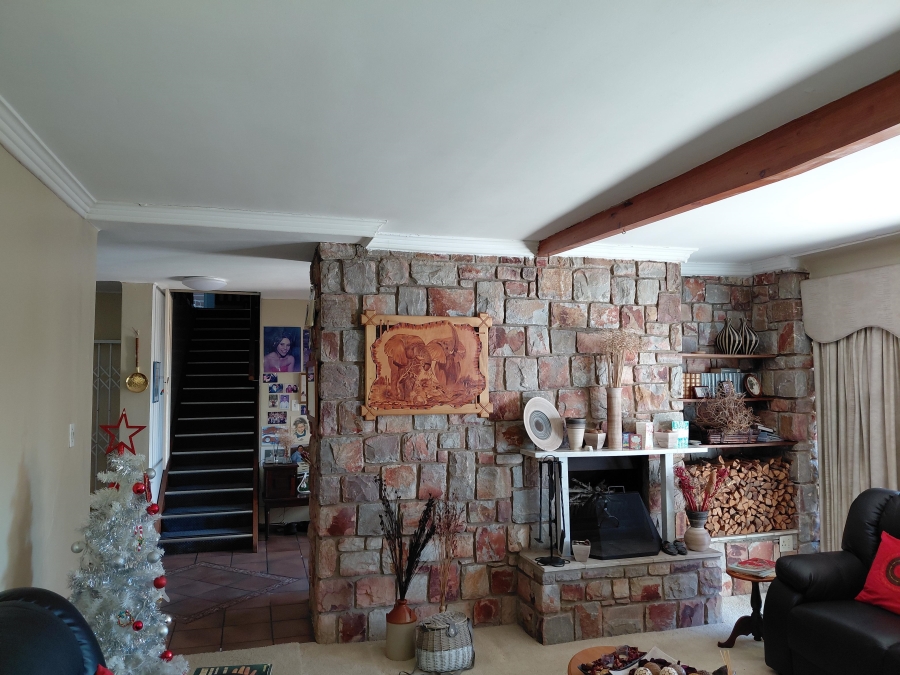 4 Bedroom Property for Sale in Bothasrus Eastern Cape